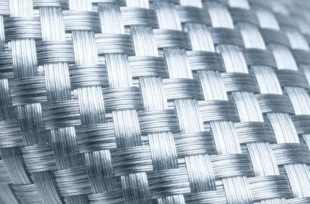 Podložky s vláknovým jádrem vs pěnové jádro vs balzové jádro