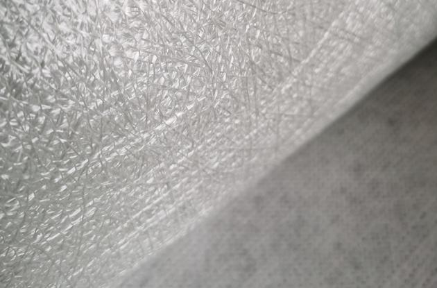 Průvodce kombinovanými podložkami s povrchovým závojem