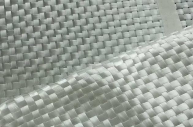 Co je plast vyztužený skelnými vlákny?